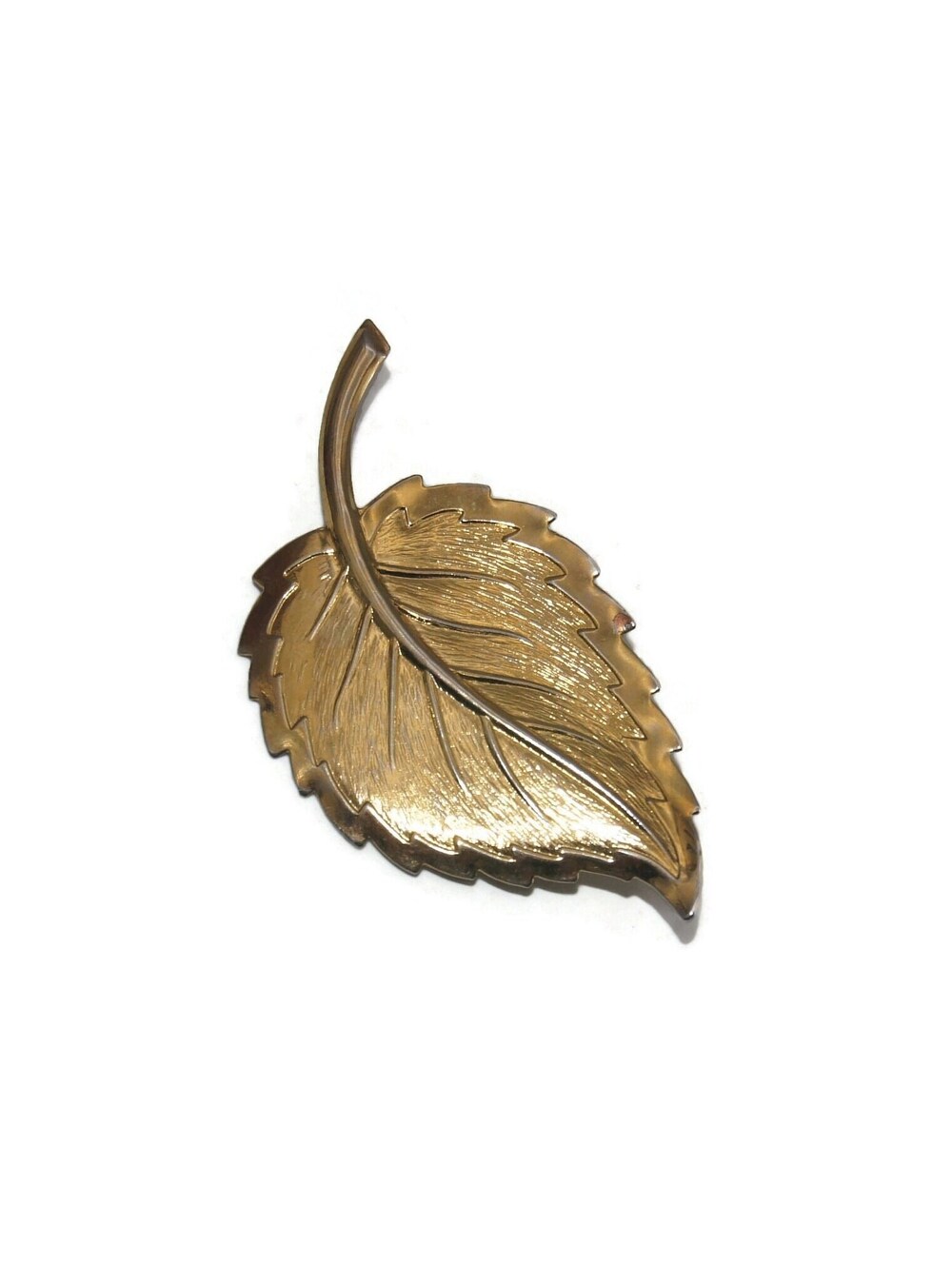 Vintage Textured Gold Tone Leaf Brooch.